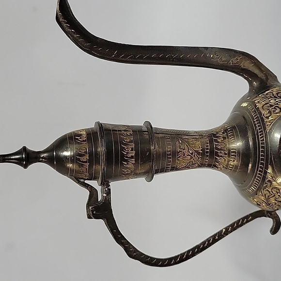 Vintage Brass Pewter Middle Eastern Etched Engraved Pot Plus (6) Goblets - Picture 8 of 10